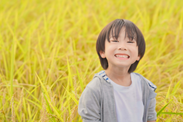 小さい男の子